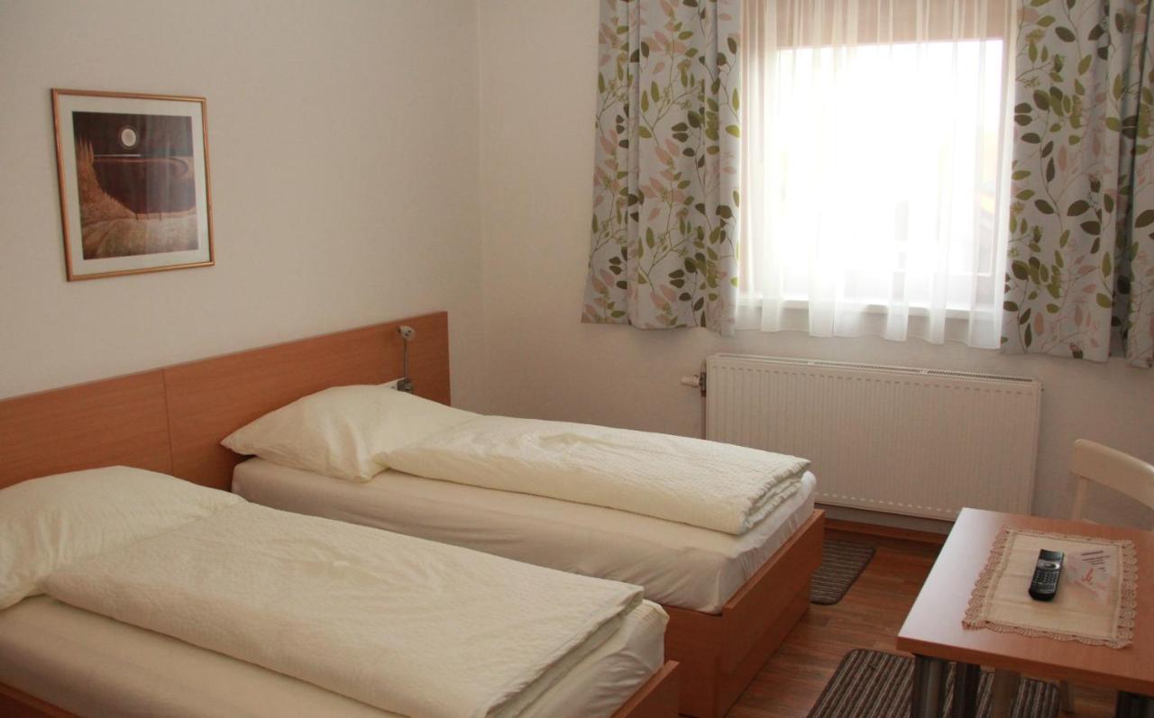 Gasthof Muehlendorfer Lanzenkirchen Екстер'єр фото